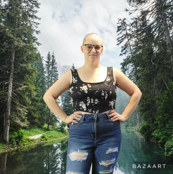 FREE W BUNDLE Shein X Karol Dias cropped tank top - Picture 11 of 11